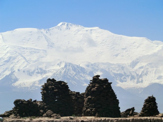 Lenin_peak_from_Sary-mogol